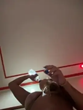 Stripchat Free Porn Cam of lariic
