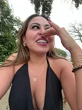 Stripchat Best live sex cam show of lariic