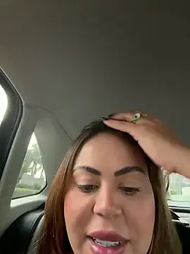 Stripchat Live Sex Cam of lariic