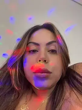 Stripchat Nude Webcam of lariic