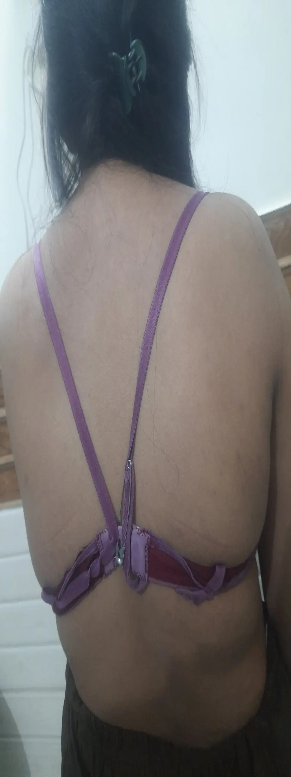 Hot_Pari7
