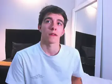 Stripchat Sex Cam of Austinbolt