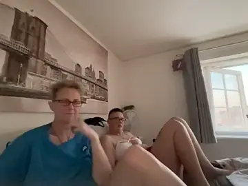 Stripchat Live Porn of Curvy-Jinx