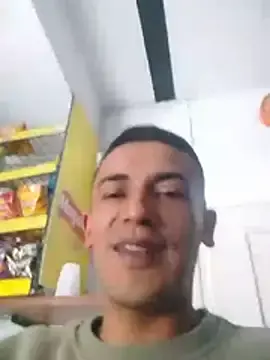 Stripchat Watch Live Sex Cams of D1ogh0