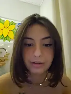 Stripchat Live Sex Cam of Juh_castro