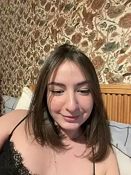 Stripchat Live Sex Cam of Juh_castro