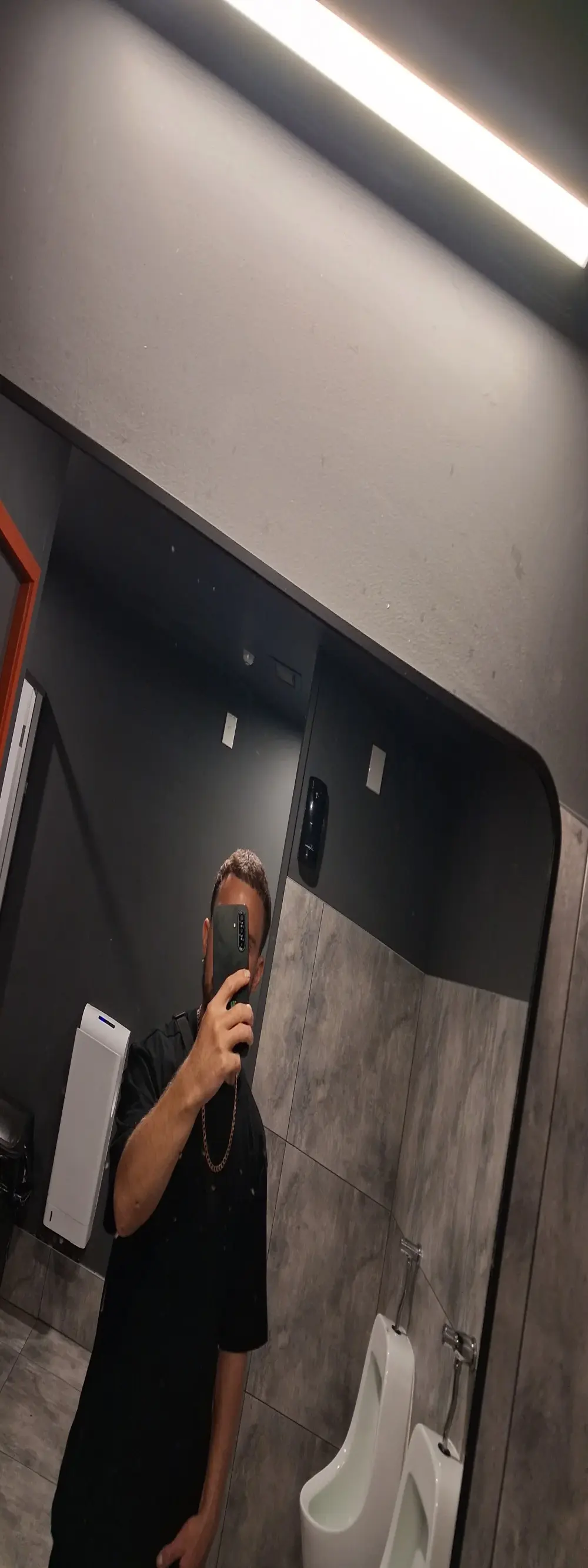 mr_undentify