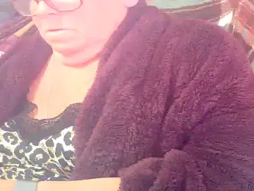 Stripchat Sex Cam of Playful_MILF_Demi