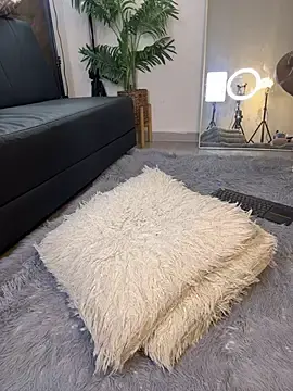 Stripchat Free Porn Cam of Isa__Blanc