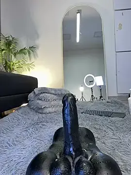 Stripchat Sex Cam of Isa__Blanc