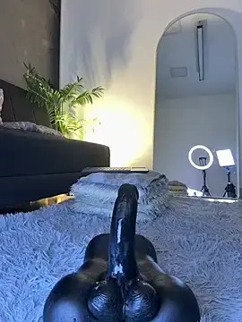 Stripchat Free Live Porn of Isa__Blanc