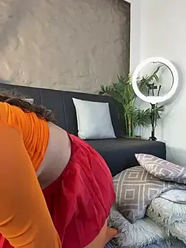 Stripchat Free Porn Cam of Isa__Blanc