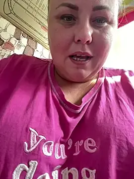 Stripchat Best live sex cam show of Mommy-girl-Lola