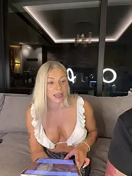 Stripchat Best live sex cam show of SexOnMyLvL
