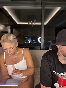 Stripchat Live Sex Cam of SexOnMyLvL
