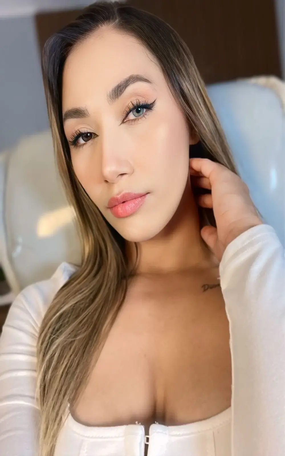 Emma23__