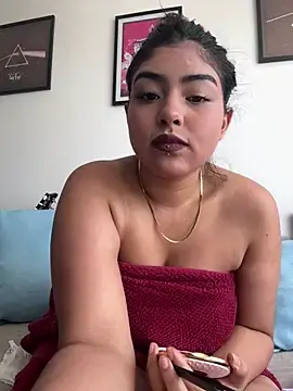 Stripchat Live Sex Cam of MiiaLimour