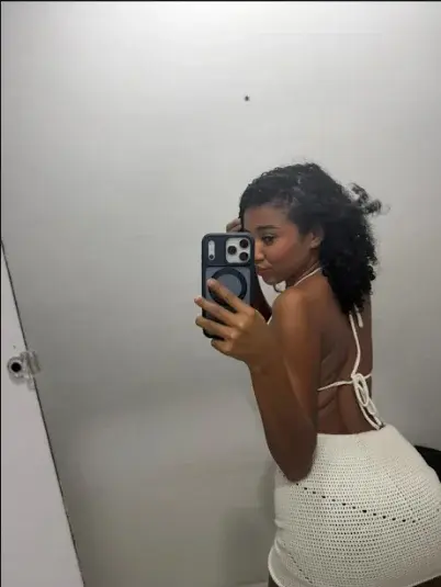 Rosie_Carter