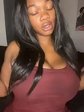Stripchat Live Sex Cam of CharismaaBanx