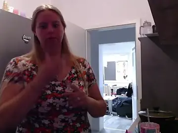 Stripchat Sex Cam of Mia_lou05