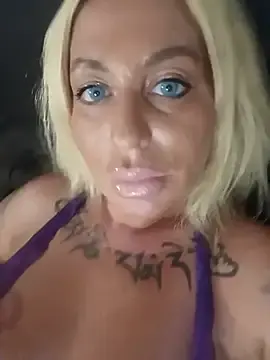 Stripchat Watch Live Sex Cams of MiaMooly