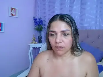 Stripchat Live Sex Cam of cum_bigass