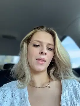Stripchat Adult Webcam of Love_Bri