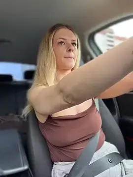 Stripchat Best live sex cam show of Love_Bri