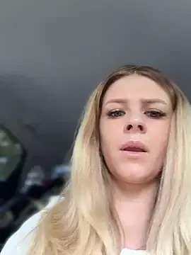 Stripchat Watch Live Sex Cams of Love_Bri