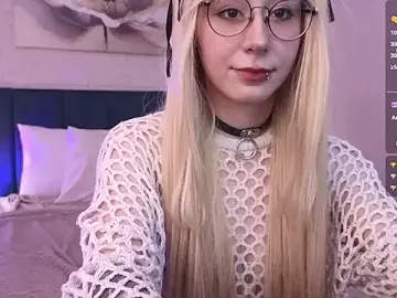 Stripchat Nude Webcam of meomeee