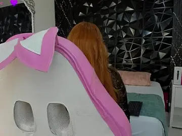 Stripchat Sex Cam of AmberGreyy_