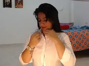 Stripchat Free Live Porn of Paulina_house