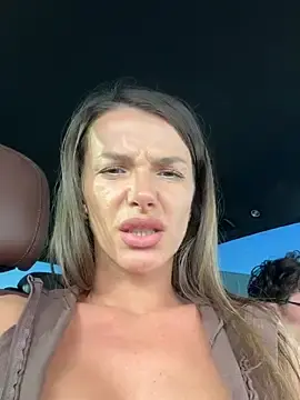 Stripchat Free Live Porn of fit_vic
