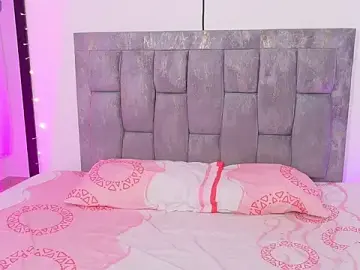 Stripchat Free Porn Cam of DIANEE_01