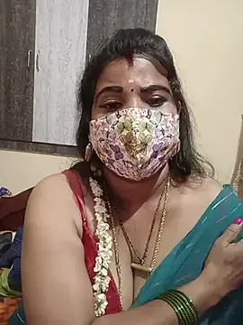 Stripchat Sex Cam of Devi_Tina