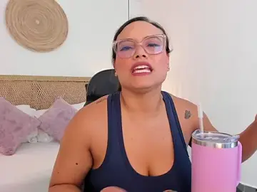 Stripchat Nude Webcam of zoe_danae_