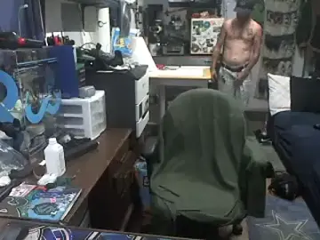 Stripchat Free Porn Cam of CloudDadddyyy