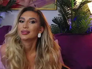Stripchat Free Live Porn of DalidaSelena