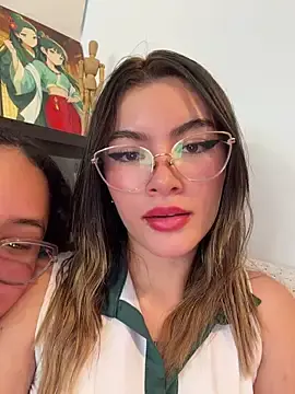 Stripchat Sex Cam of Your_Honeey