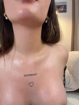 Stripchat Sex Cam of Your_Honeey