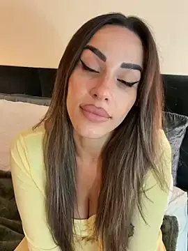 Stripchat Live Sex Cam of -Alisa