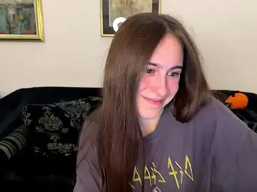 Stripchat Live Sex Cam of AliceKolltt