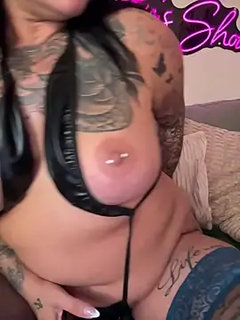 Stripchat Sex Cam of InKed-Kathy