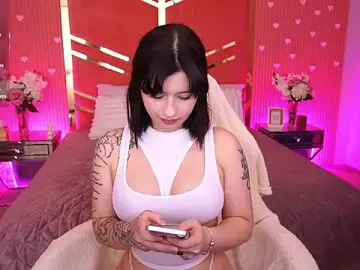 Stripchat Free Porn Cam of Miki_Kivi