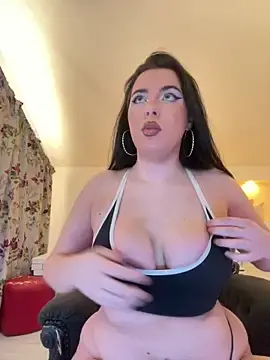 Stripchat Live Porn of KeiraDark
