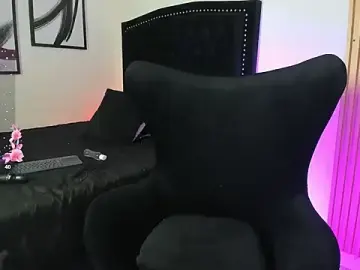 Stripchat Live Sex Cam of Victoria_Hiills