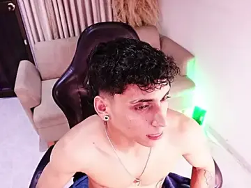 Stripchat Sex Cam of JhoanLeandro