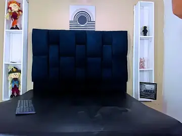 Stripchat Free Porn Cam of Ethan_Brooks_