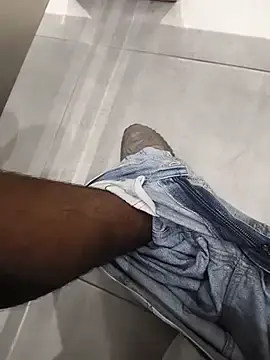 Stripchat Sex Cam of TheKingThiago