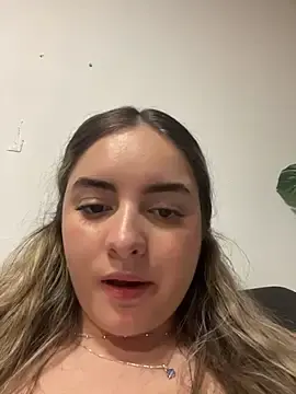 Stripchat Free Porn Cam of imlindapink